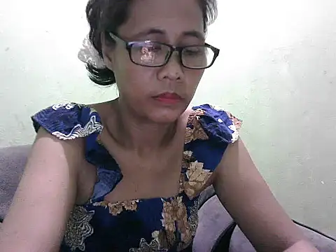 HotLadyPinay32 online show from 03/28/26, 10:04