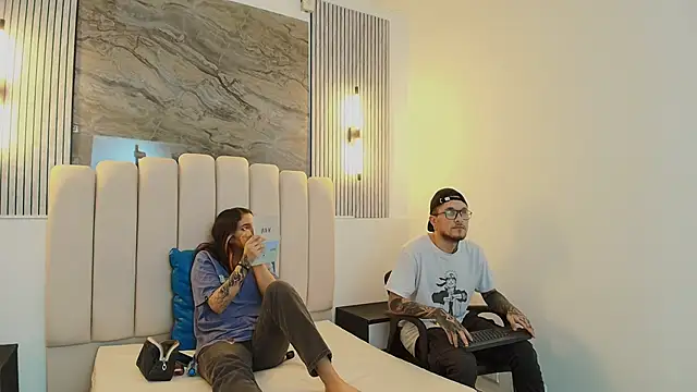 RavenandCody online show from 10/07/25, 03:47