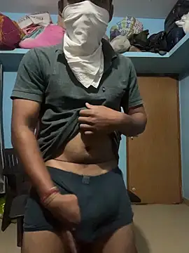 Snapshot of omkarcoll chatting on 11/21/25, 05:50 omkarcoll online show from 11/21/25, 05:50