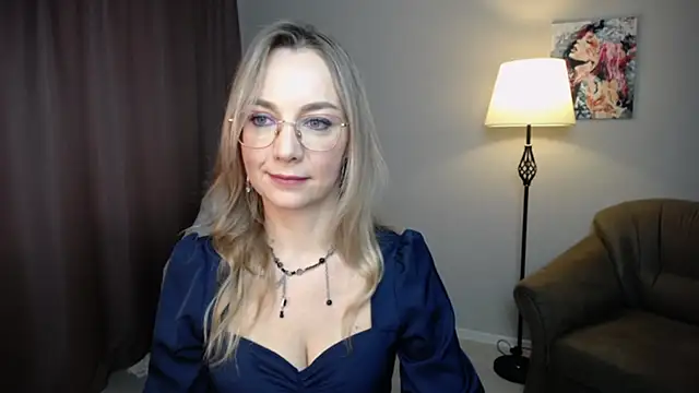 Ava Elior online show from 10/24/25, 10:11