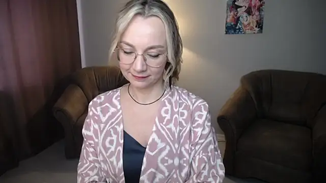 Ava Elior online show from 06/03/26, 10:40