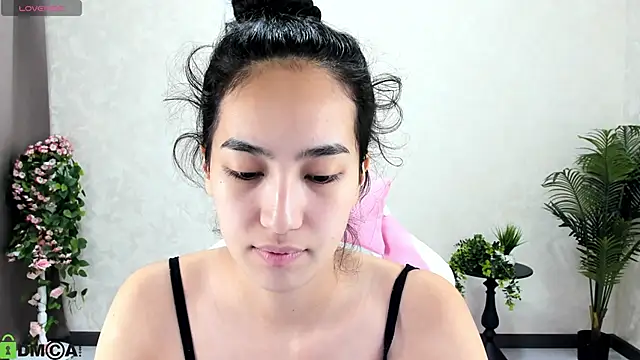 FlirtyAura online show from 10/22/25, 02:56