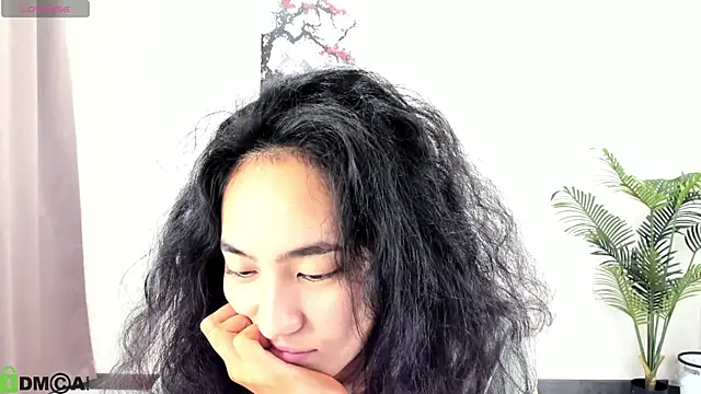 Snapshot of FlirtyAura chatting on 11/13/25, 03:16 FlirtyAura online show from 11/13/25, 03:16