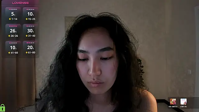 Snapshot of FlirtyAura chatting on 01/19/26, 03:32 FlirtyAura online show from 01/19/26, 03:32