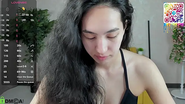 Snapshot of FlirtyAura chatting on 03/09/26, 03:43 FlirtyAura online show from 03/09/26, 03:43