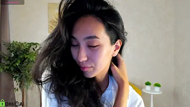 Snapshot of FlirtyAura chatting on 04/30/26, 03:46 FlirtyAura online show from 04/30/26, 03:46