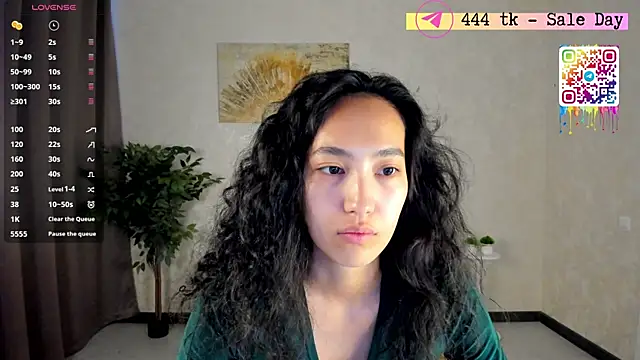 Snapshot of FlirtyAura chatting on 05/21/26, 03:46 FlirtyAura online show from 05/21/26, 03:46