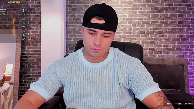 Snapshot of connorsmiith chatting on 10/10/25, 11:42 connorsmiith online show from 10/10/25, 11:42