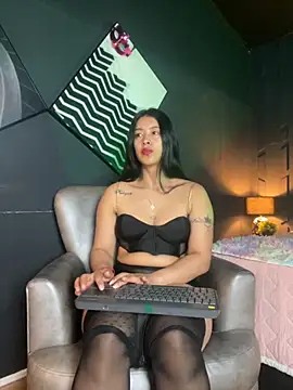 BellaFernandez   online show from 09/21/25, 11:12