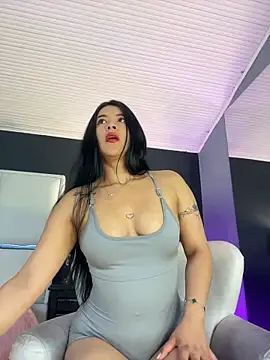 BellaFernandez   online show from 12/15/25, 12:09
