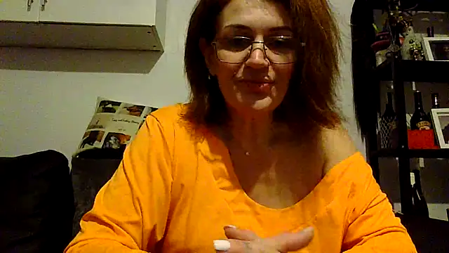 Snapshot of RubyyRosee chatting on 12/17/25, 06:19 RubyyRosee online show from 12/17/25, 06:19