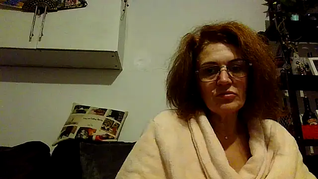 Snapshot of RubyyRosee chatting on 12/18/25, 04:02 RubyyRosee online show from 12/18/25, 04:02