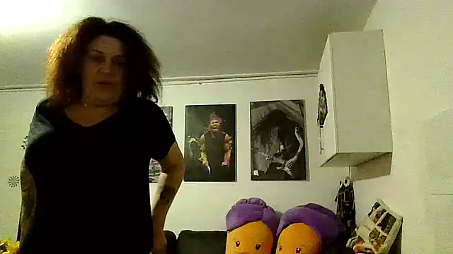 Snapshot of RubyyRosee chatting on 01/10/26, 06:37 RubyyRosee online show from 01/10/26, 06:37