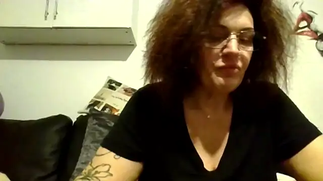 Snapshot of RubyyRosee chatting on 01/17/26, 06:18 RubyyRosee online show from 01/17/26, 06:18