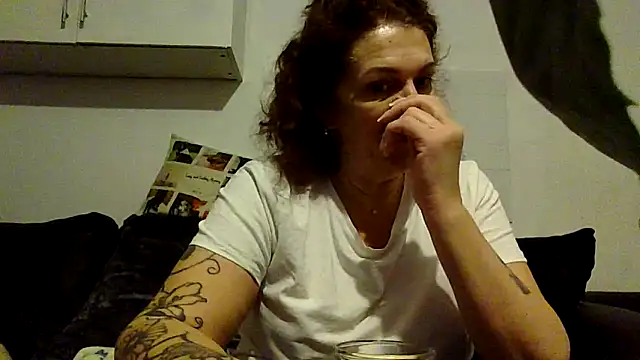 Snapshot of RubyyRosee chatting on 02/17/26, 06:21 RubyyRosee online show from 02/17/26, 06:21