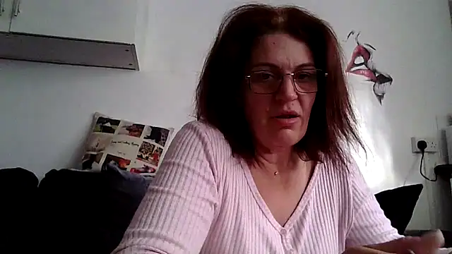 Snapshot of RubyyRosee chatting on 03/26/26, 08:53 RubyyRosee online show from 03/26/26, 08:53