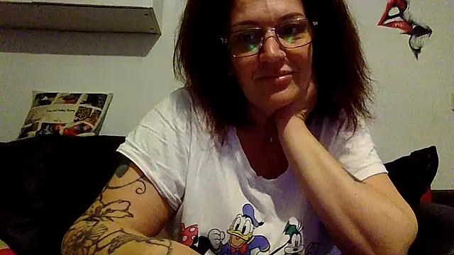 Snapshot of RubyyRosee chatting on 04/10/26, 05:45 RubyyRosee online show from 04/10/26, 05:45