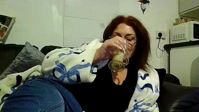 Snapshot of RubyyRosee chatting on 04/16/26, 05:19 RubyyRosee online show from 04/16/26, 05:19
