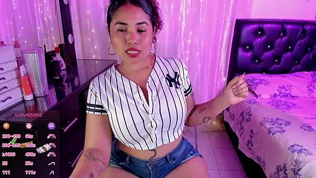 SpicyBunny  online show from 09/11/25, 10:32
