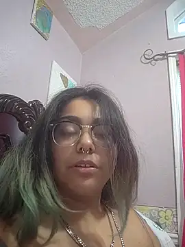 Snapshot of Lovelyrainn chatting on 10/27/25, 11:20 Lovelyrainn online show from 10/27/25, 11:20