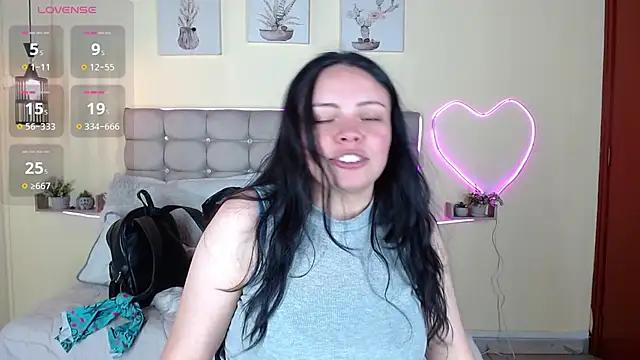Megan 05  online show from 06/10/26, 07:46