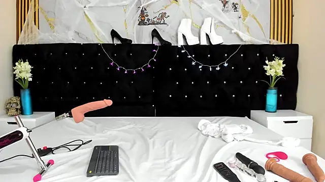 Lisa sweetas online show from 10/07/25, 07:44