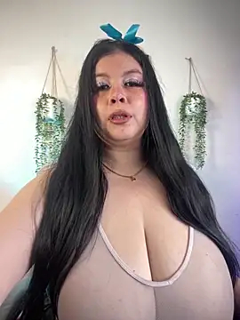 Angie lynn online show from 10/04/25, 05:33