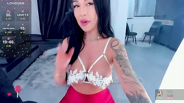 Snapshot of oh_julya chatting on 12/13/24, 09:20 oh julya online show from 12/13/24, 09:20