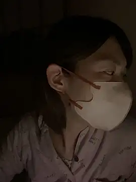 Snapshot of usako_2025 chatting on 11/27/25, 11:45 usako 2025 online show from 11/27/25, 11:45