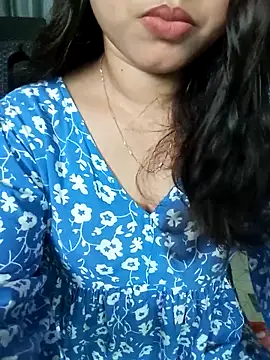 babyangela14 online show from 09/17/25, 05:09