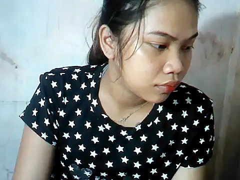 Snapshot of MorenaLovelyPinay24 chatting on 11/18/25, 04:39 MorenaLovelyPinay24 online show from 11/18/25, 04:39