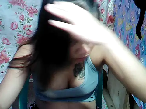 Snapshot of MorenaLovelyPinay24 chatting on 12/16/25, 02:05 MorenaLovelyPinay24 online show from 12/16/25, 02:05