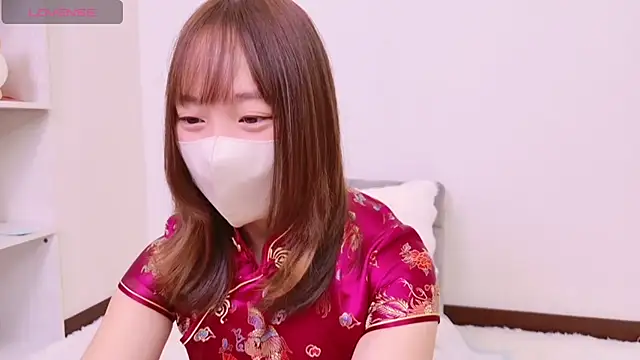 mitsuri chan love online show from 10/22/25, 04:51