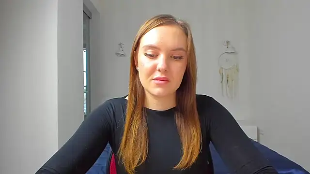 EmmaNorman online show from 10/27/25, 02:10