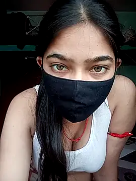 Snapshot of Snehabeauti chatting on 10/08/25, 04:21 Snehabeauti online show from 10/08/25, 04:21