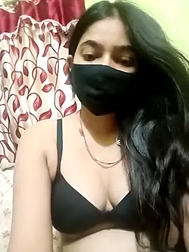 Snapshot of Snehabeauti chatting on 10/11/25, 05:11 Snehabeauti online show from 10/11/25, 05:11