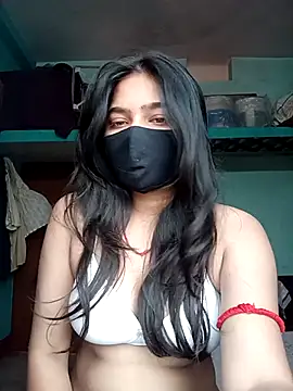 Snapshot of Snehabeauti chatting on 10/18/25, 04:37 Snehabeauti online show from 10/18/25, 04:37