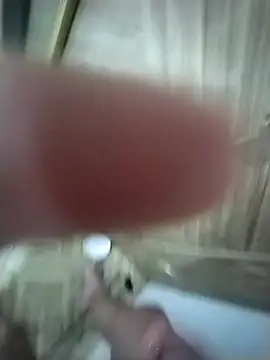 Snapshot of Pio185 chatting on 11/27/25, 10:12 Pio185 online show from 11/27/25, 10:12