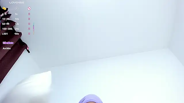 Snapshot of thaira_aly chatting on 09/19/25, 09:37 thaira aly online show from 09/19/25, 09:37