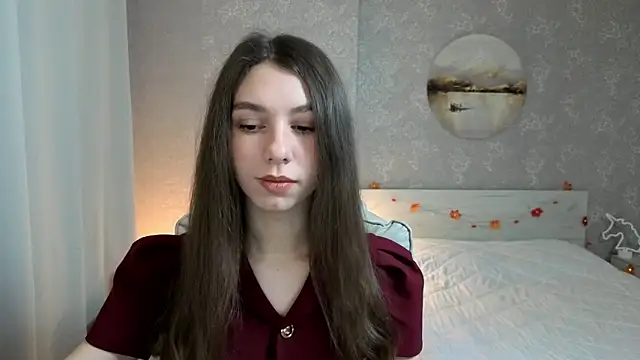 Snapshot of KellyShines chatting on 12/01/25, 09:36 KellyShines online show from 12/01/25, 09:36