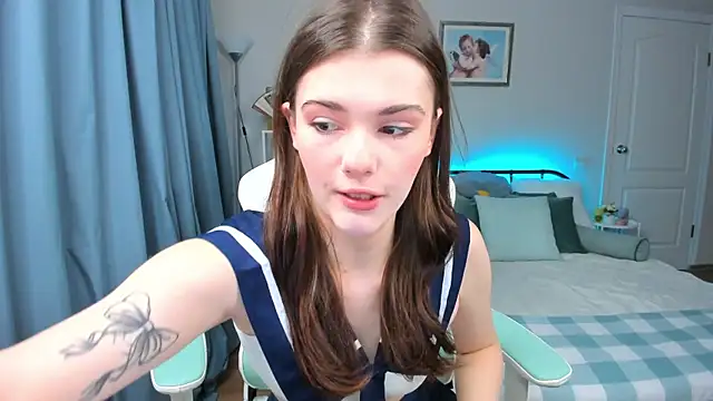 Zoe Vee online show from 09/26/25, 03:10