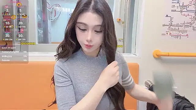 Snapshot of za-02605 chatting on 10/25/25, 02:13 za-02605 online show from 10/25/25, 02:13