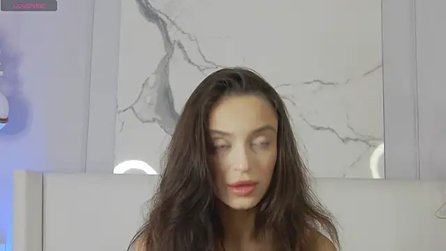 AdoraCortes online show from 09/16/25, 05:52