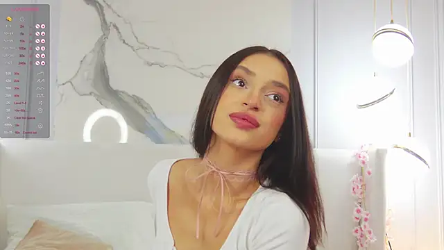 AdoraCortes online show from 11/07/25, 05:07