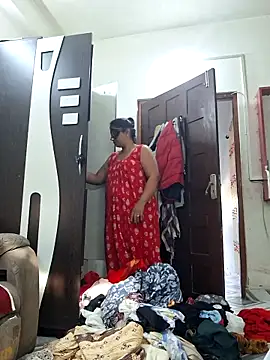 SIMIHOT online show from 11/21/25, 08:57