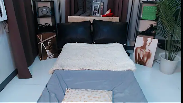 NaughtyAngelaYsobelle69 online show from 09/29/25, 10:36