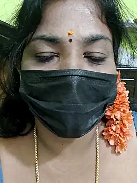 Snapshot of Tamil_Mithra chatting on 03/11/26, 06:03 Tamil Mithra online show from 03/11/26, 06:03