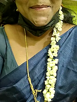 Snapshot of Tamil_Mithra chatting on 03/13/26, 06:20 Tamil Mithra online show from 03/13/26, 06:20