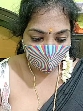 Snapshot of Tamil_Mithra chatting on 04/04/26, 06:05 Tamil Mithra online show from 04/04/26, 06:05