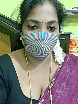 Snapshot of Tamil_Mithra chatting on 04/08/26, 05:02 Tamil Mithra online show from 04/08/26, 05:02